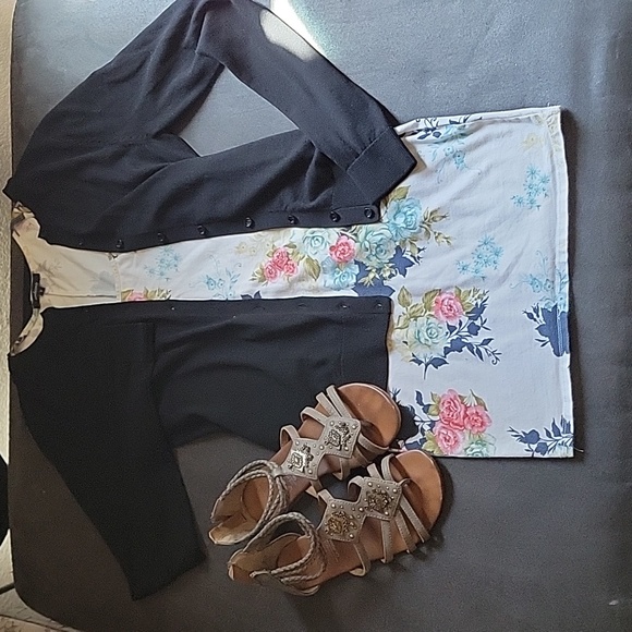 🖤 Ambiance Dress - Picture 1 of 4